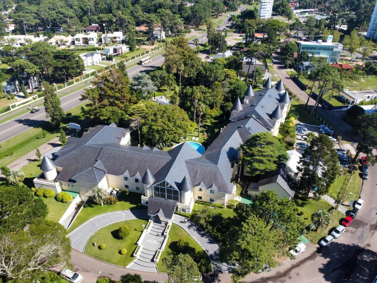 让克莱维尔斯公园酒店 埃斯特角城 外观 照片 Aerial view of the hotel