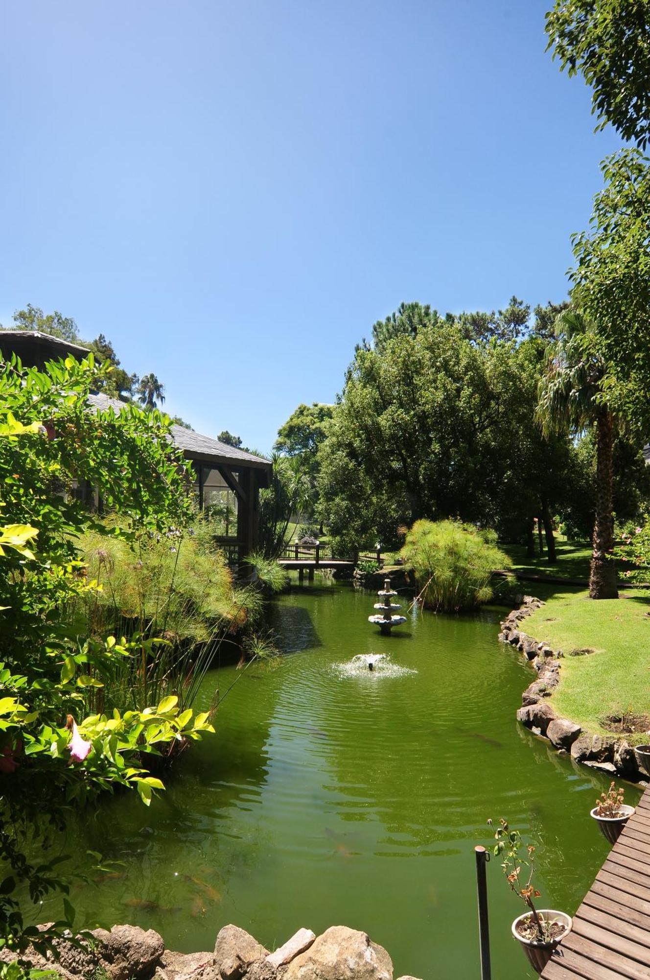 让克莱维尔斯公园酒店 埃斯特角城 外观 照片 The lake
