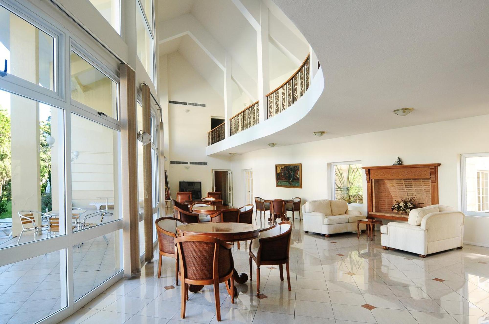 让克莱维尔斯公园酒店 埃斯特角城 外观 照片 Interior of the residence