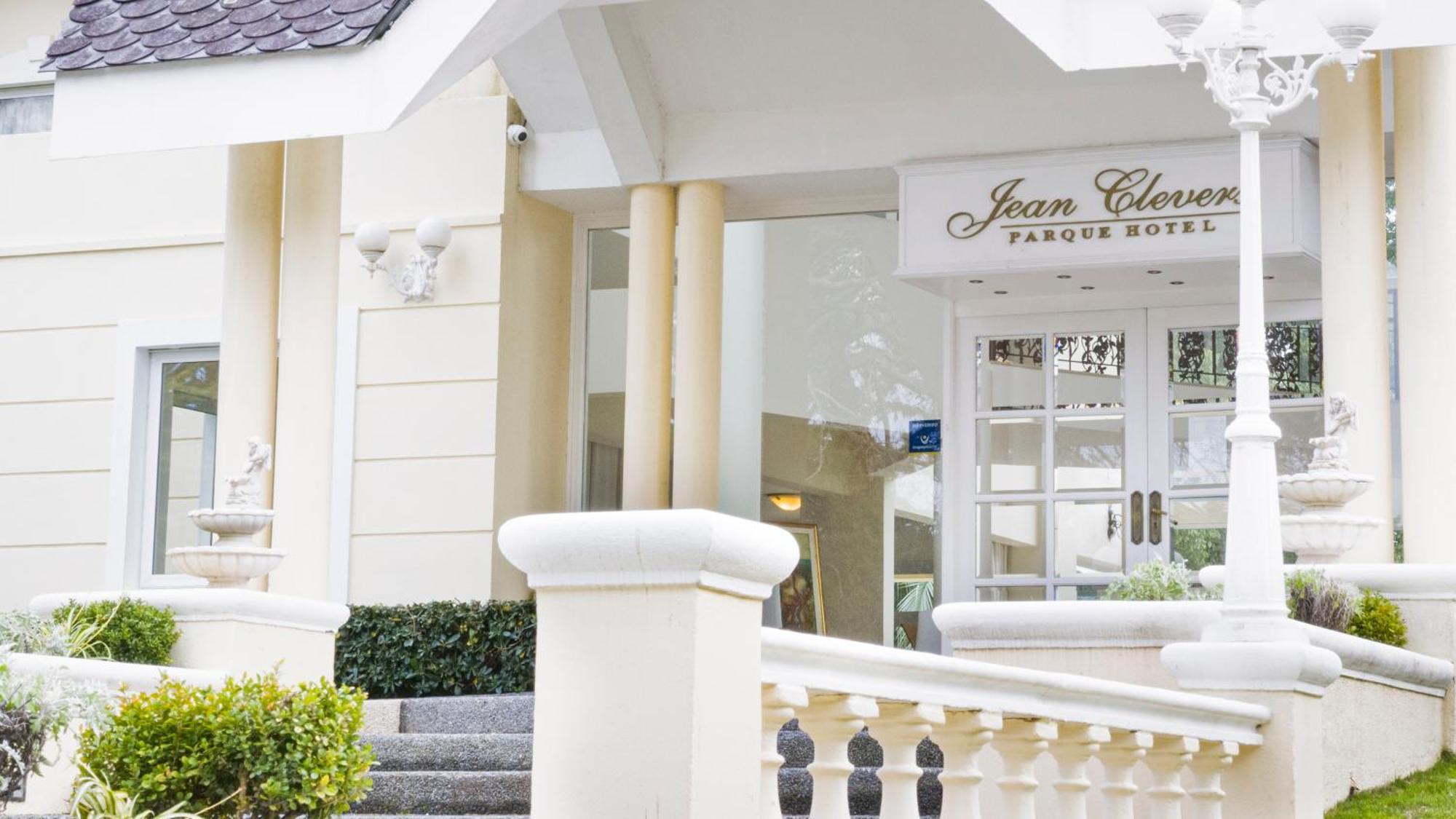 让克莱维尔斯公园酒店 埃斯特角城 外观 照片 Jean-Claude Hotel