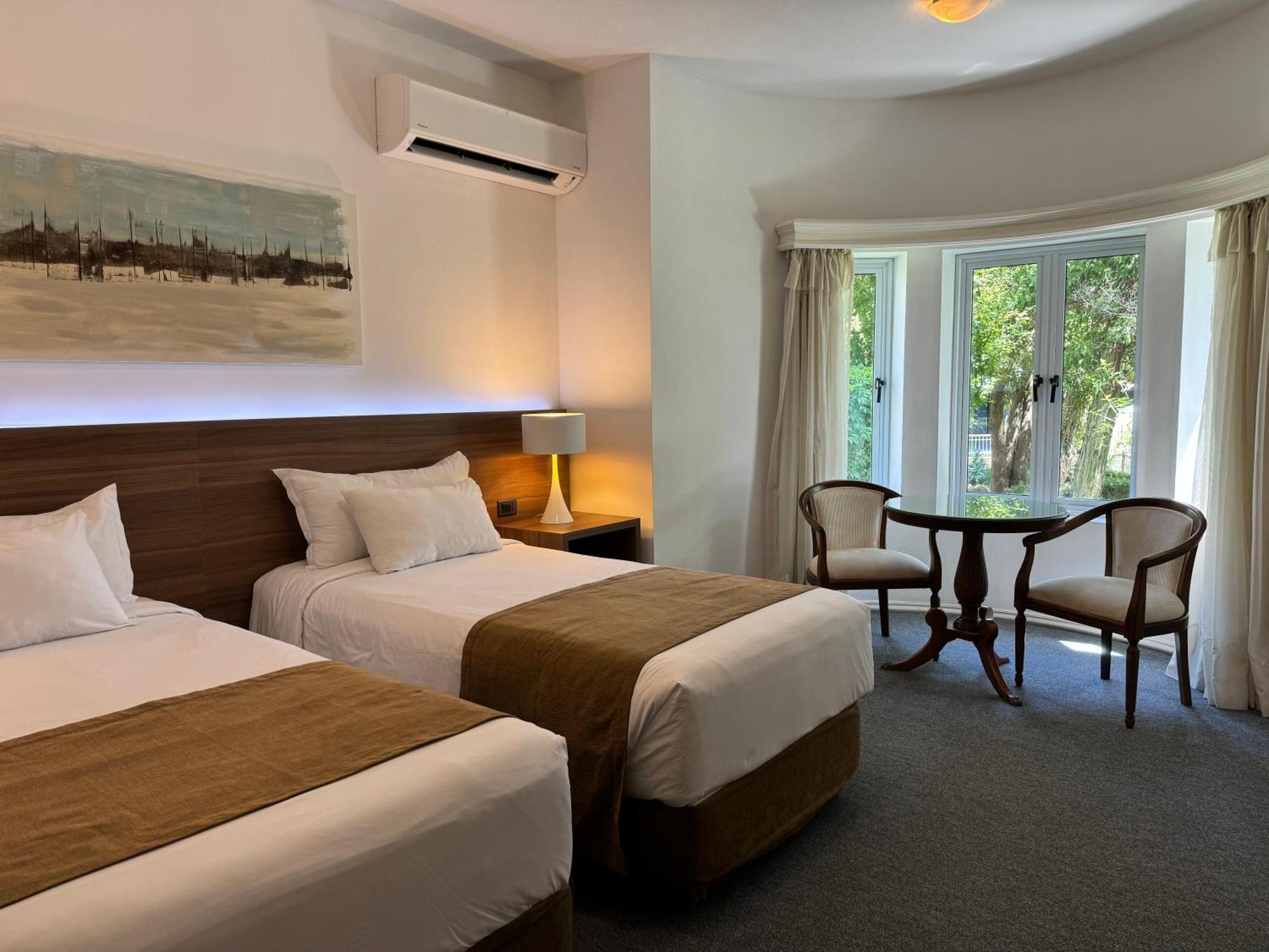 让克莱维尔斯公园酒店 埃斯特角城 外观 照片 A room at the hotel