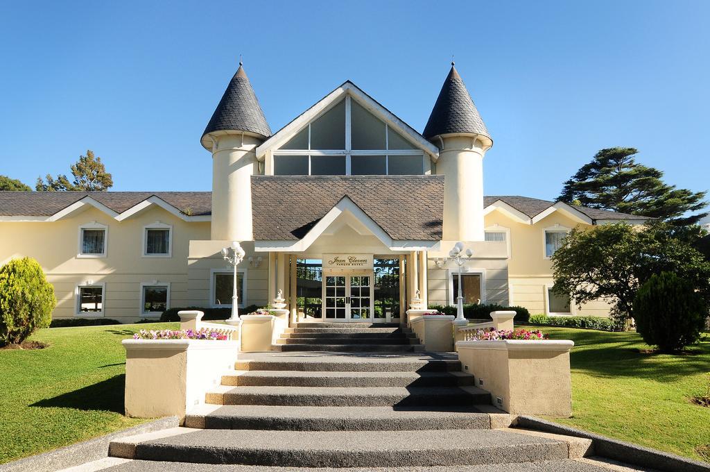 让克莱维尔斯公园酒店 埃斯特角城 外观 照片 The main entrance of the hotel